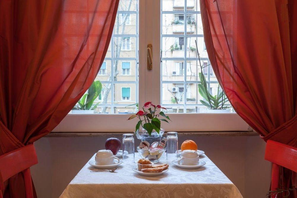 Roma In Una Stanza Guesthouse Exteriér fotografie